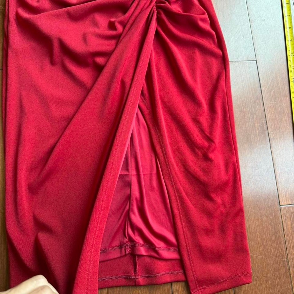 Express Red Ruched Bodycon Dress - Picture 7 of 8